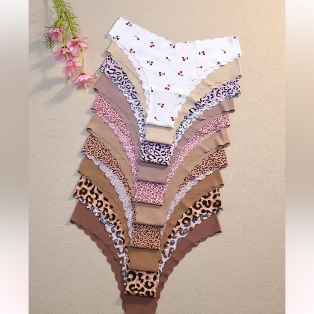 Womens Cheeky Panties - Multicolor